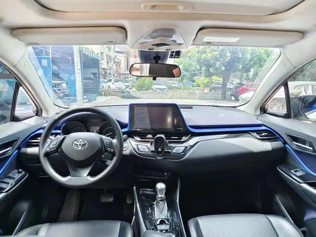 Toyota C-HR 2019 2020 Model 2.0L Leading