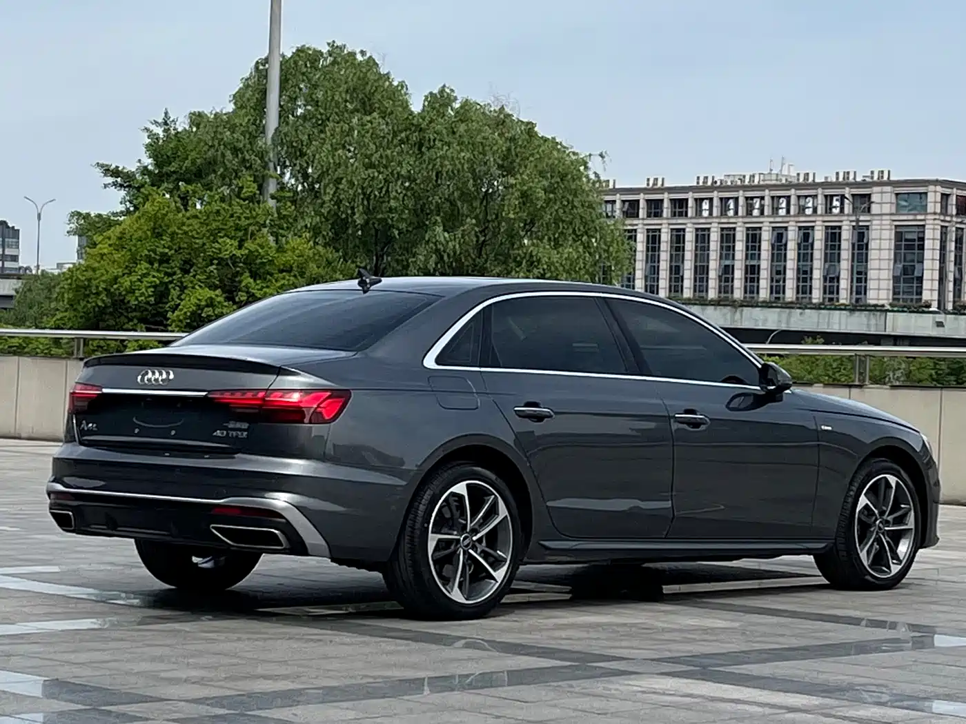 Audi A4L 2022 40 TFSI Fashion Dynamic фото 11