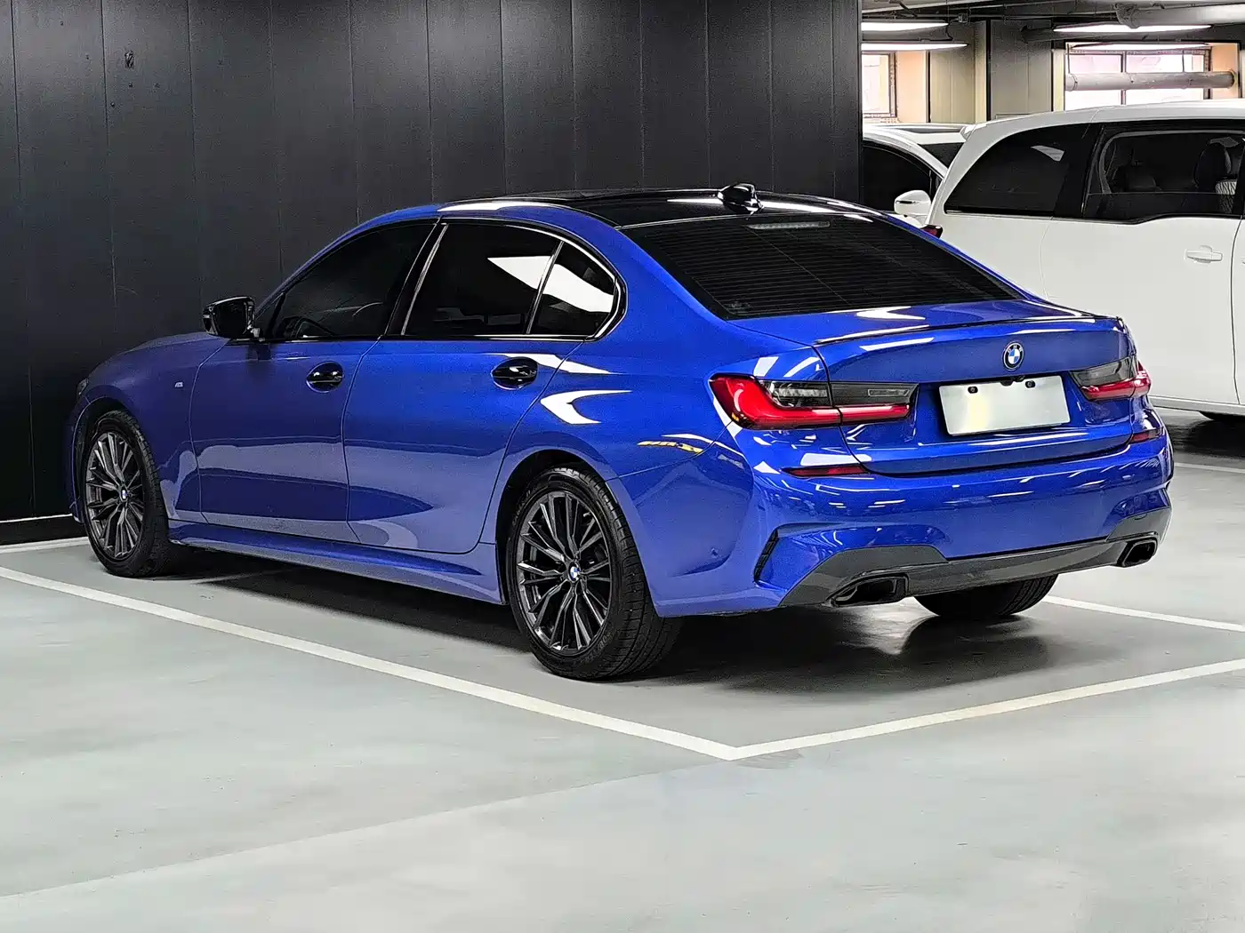 BMW 3 Series 2020 325Li M Sport Black Night Package фото 18