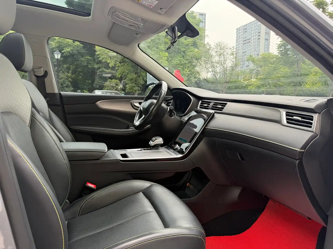 Photo 11 - Roewe RX5