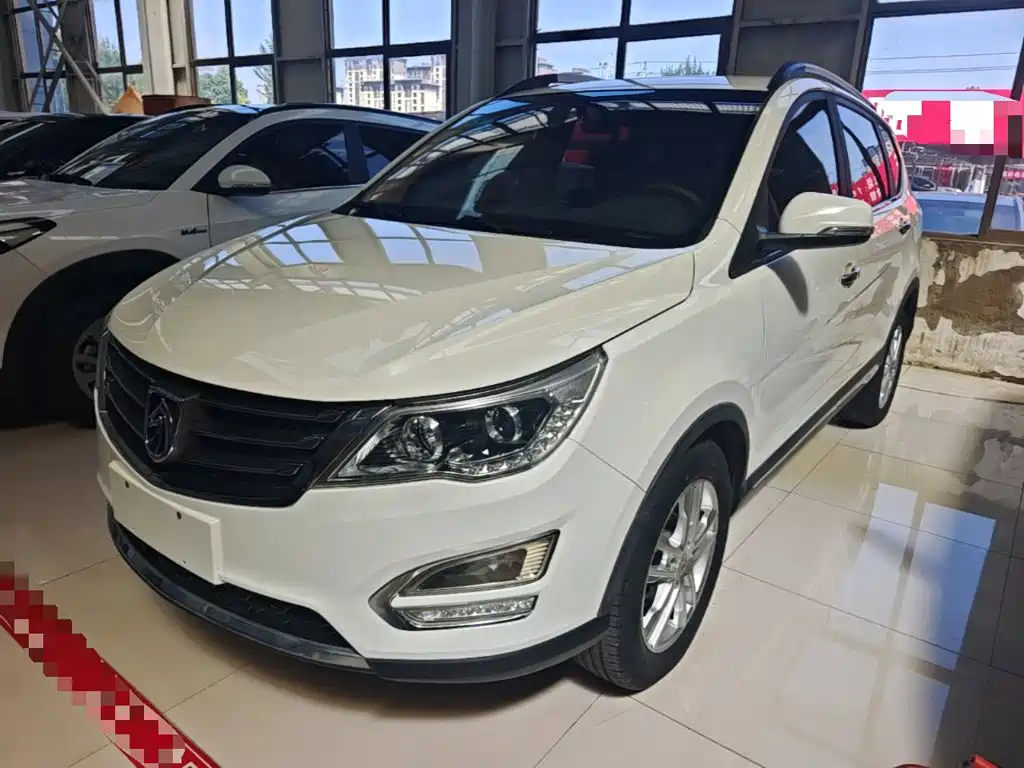 Фото 1 - Baojun 560