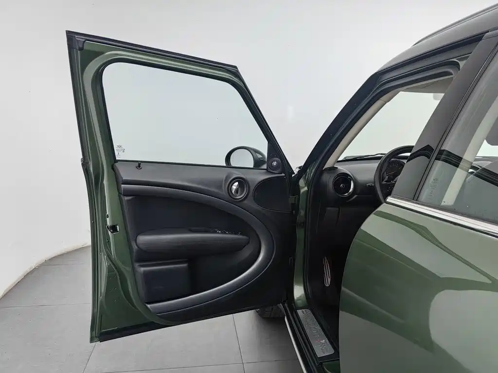 صورة 8 - MINI COUNTRYMAN