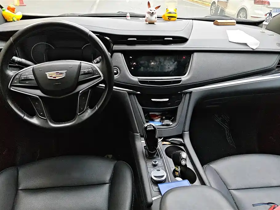 Cadillac XT5 2022 2.0T 2WD Luxury фото 12