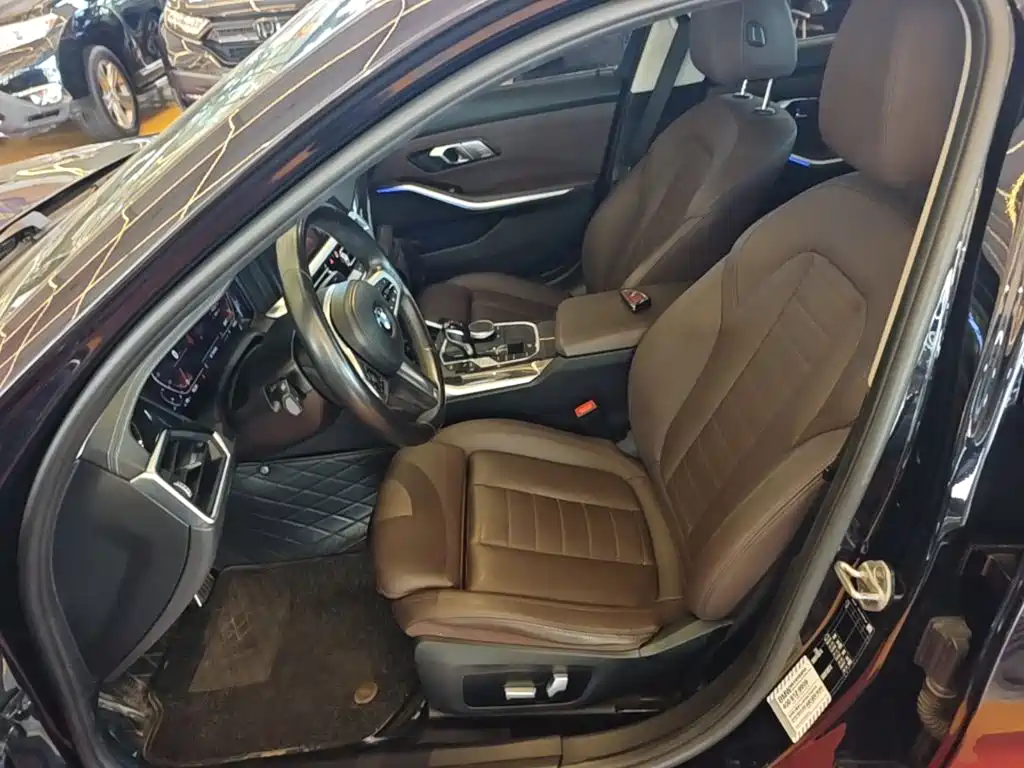 BMW 3-SERIES