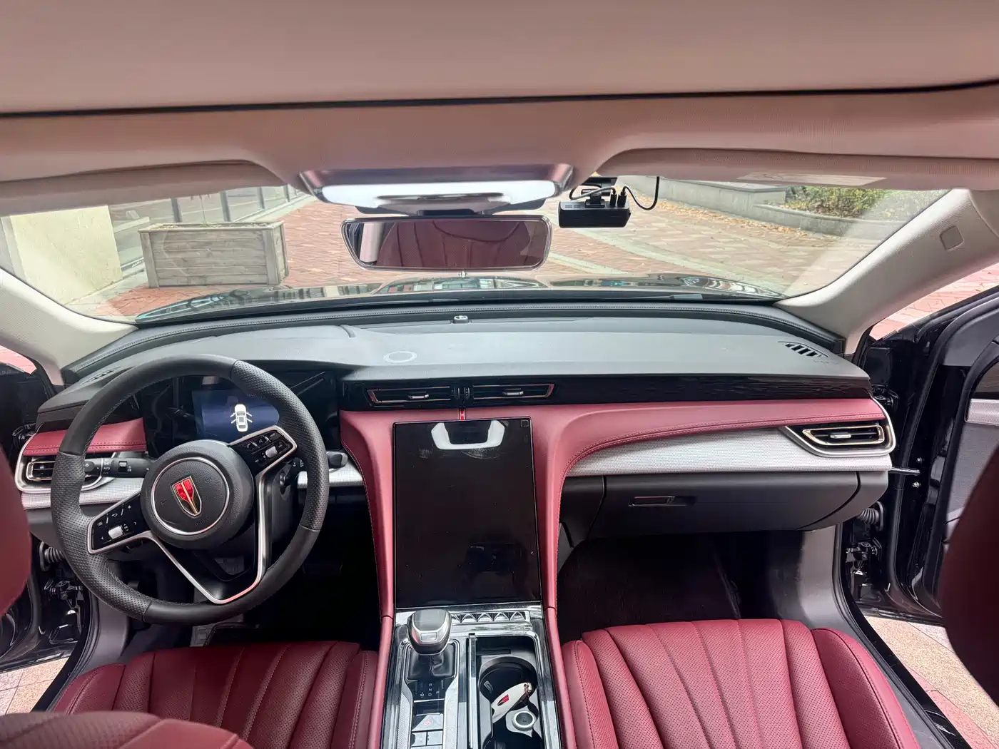 Hongqi H5 2025 1.5T DCT Flag Rhythm 500,000 Units Memorial Edition фото 4