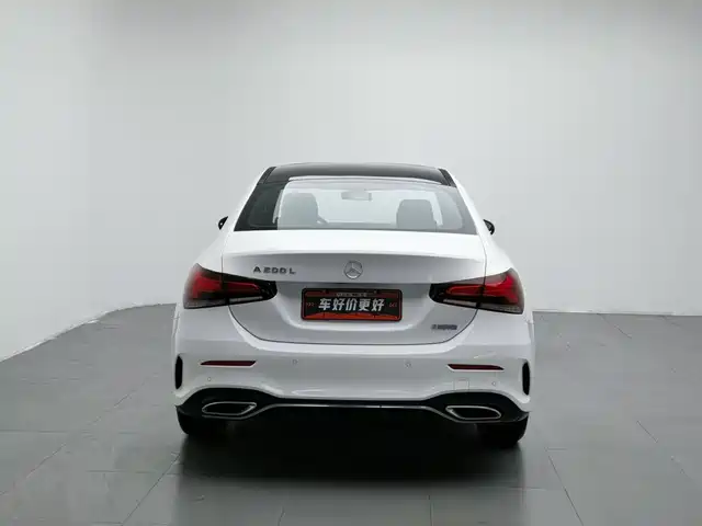 Mercedes-Benz A-Class 2020 Facelift A 200 L Sport Sedan Fashion — фото 4