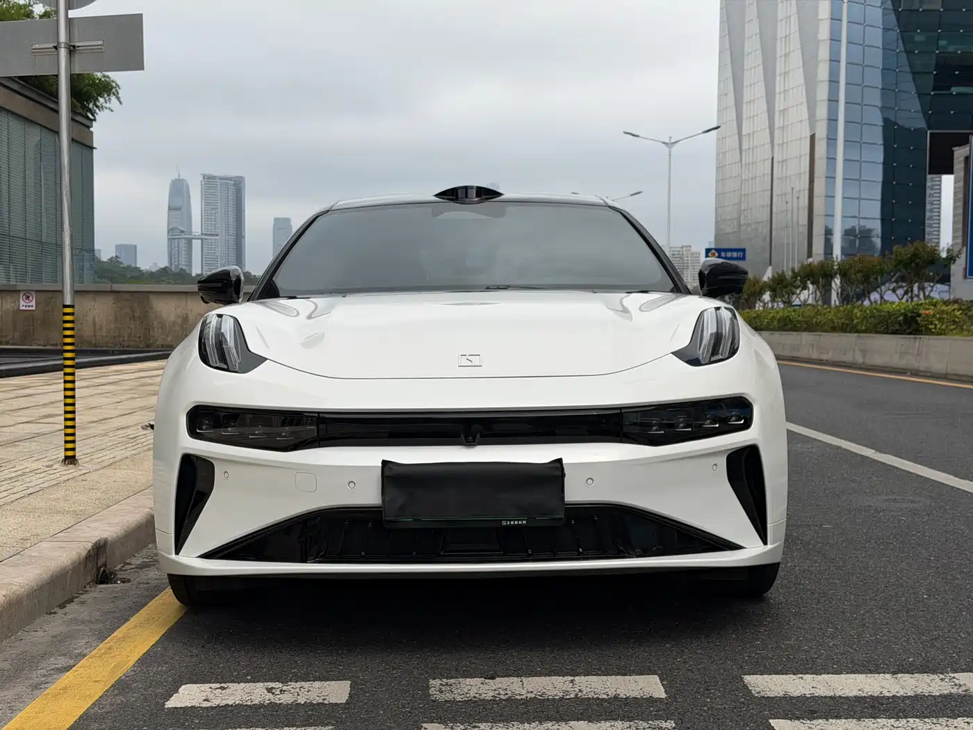 ZEEKR EXTREME KRYPTON 001