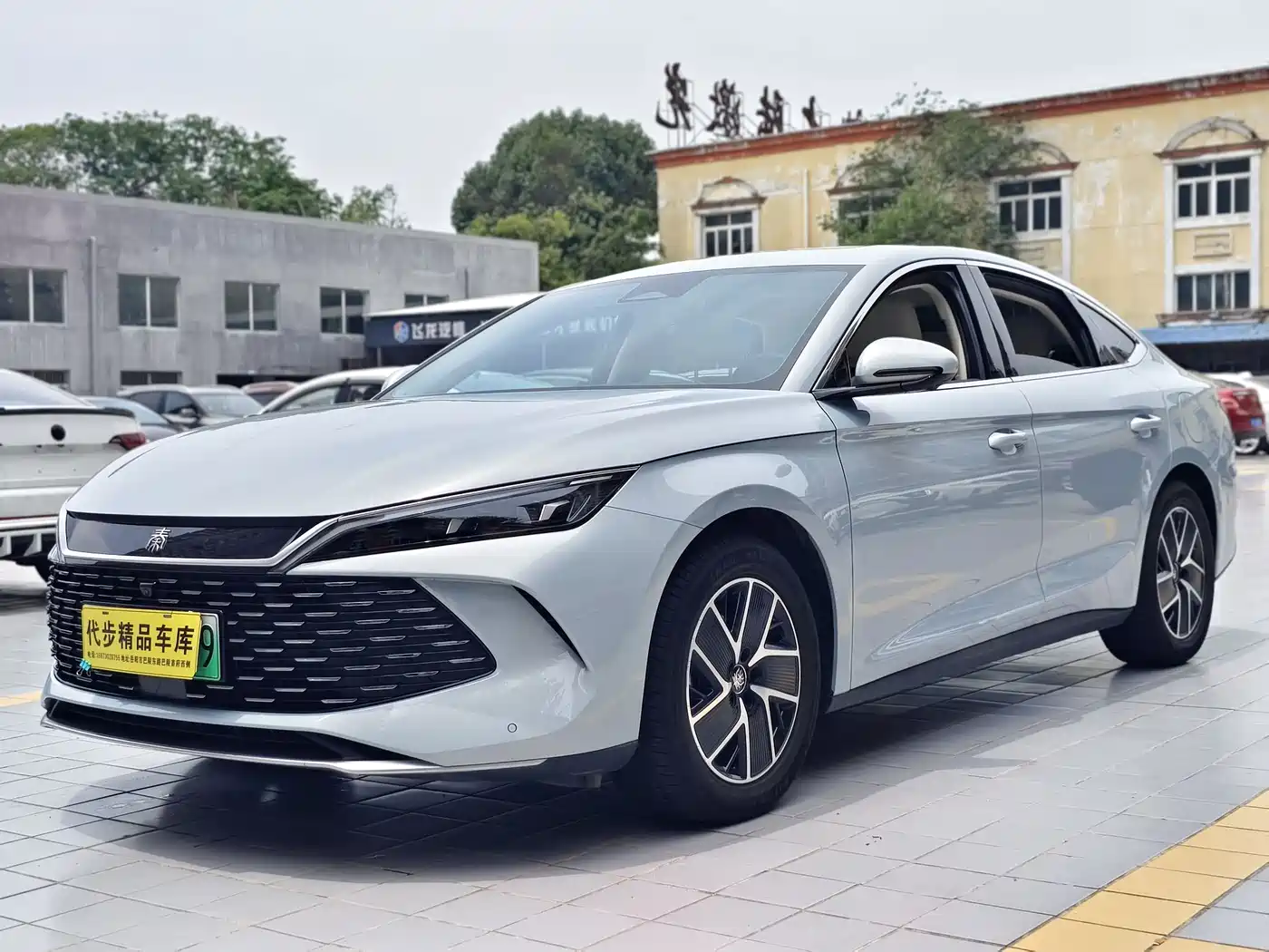 BYD Qin L 2024 DM-i 120KM Superior Edition