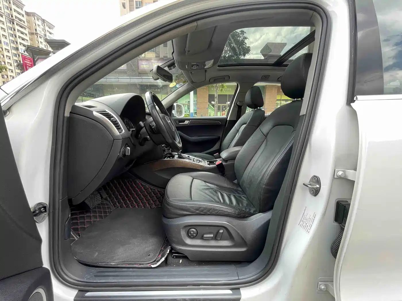 Audi Q5 (Import) 2010 3.2FSI Sport фото 8
