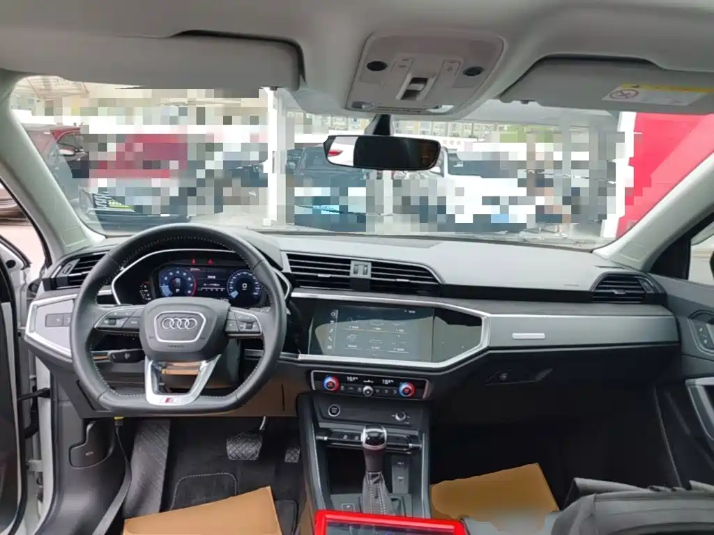 AUDI Q3 SPORTBACK