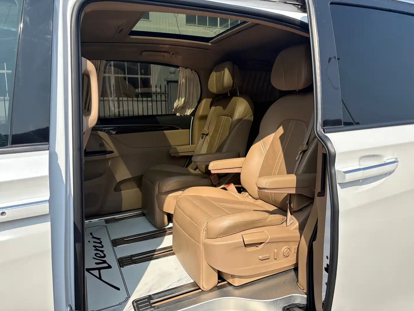 Buick GL8 2017 ES 28T Flagship China V фото 8