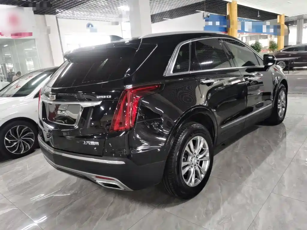 Фото 4 - Cadillac XT5