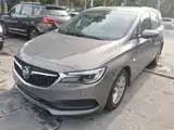Photo 1 - Buick GL6