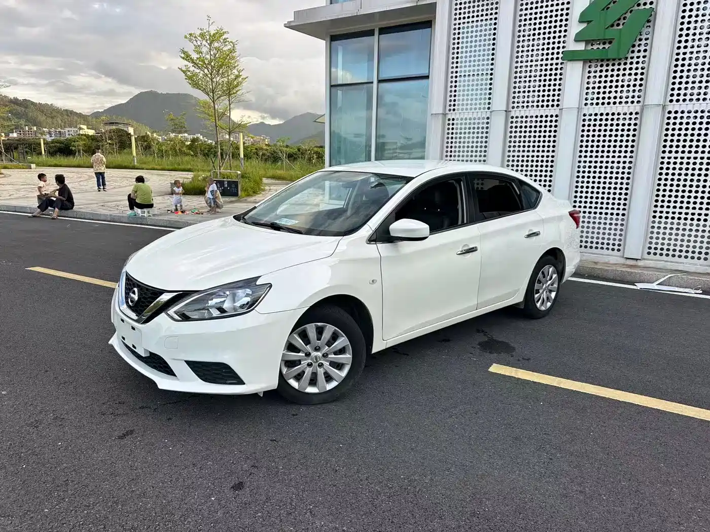 Nissan SYLPHY, миниатюра 4