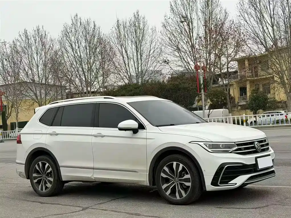Volkswagen Tiguan L 2024 Outstanding 330TSI Auto 2WD R-Line Dragon Glory Edition фото 22