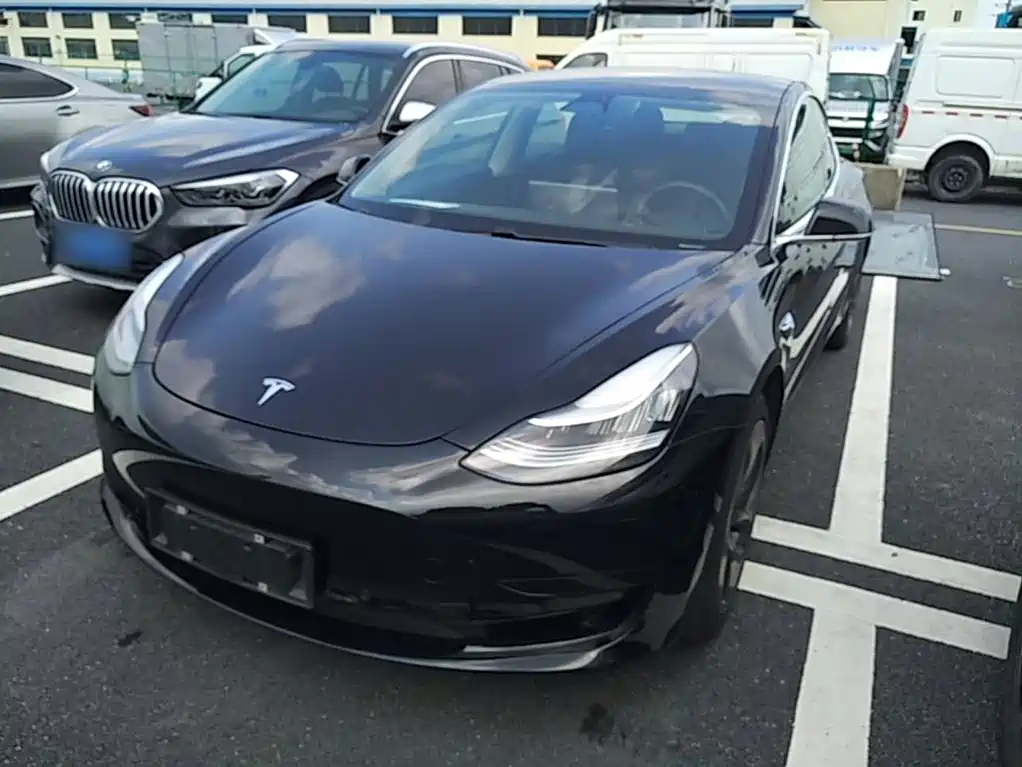 Tesla Model 3 2020