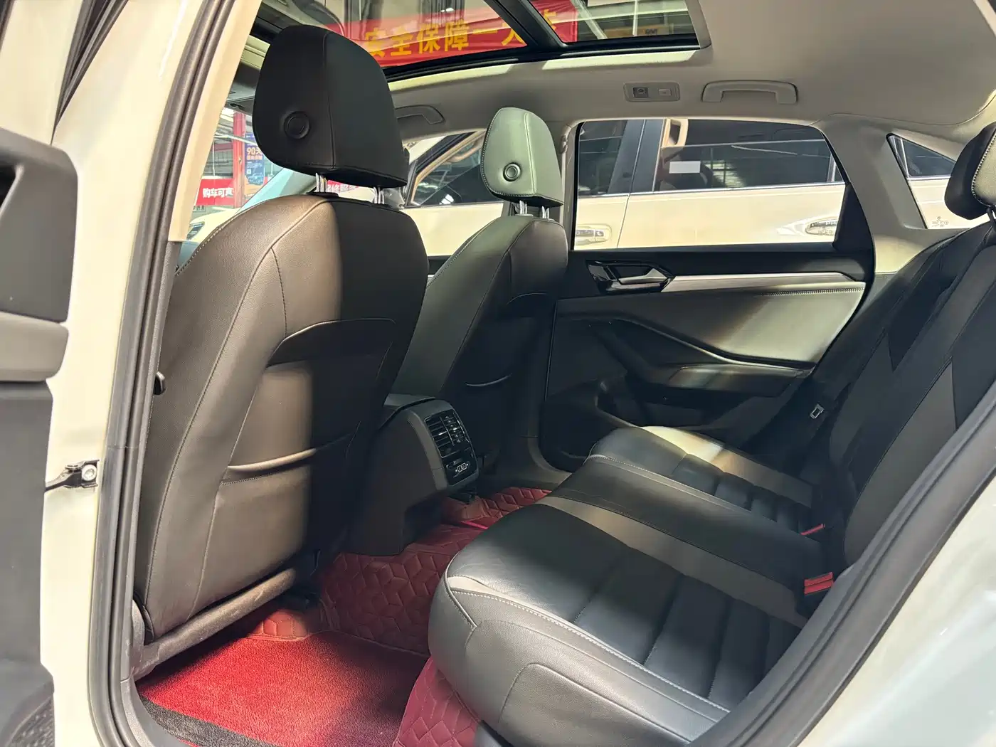 Volkswagen Sagitar, миниатюра 11