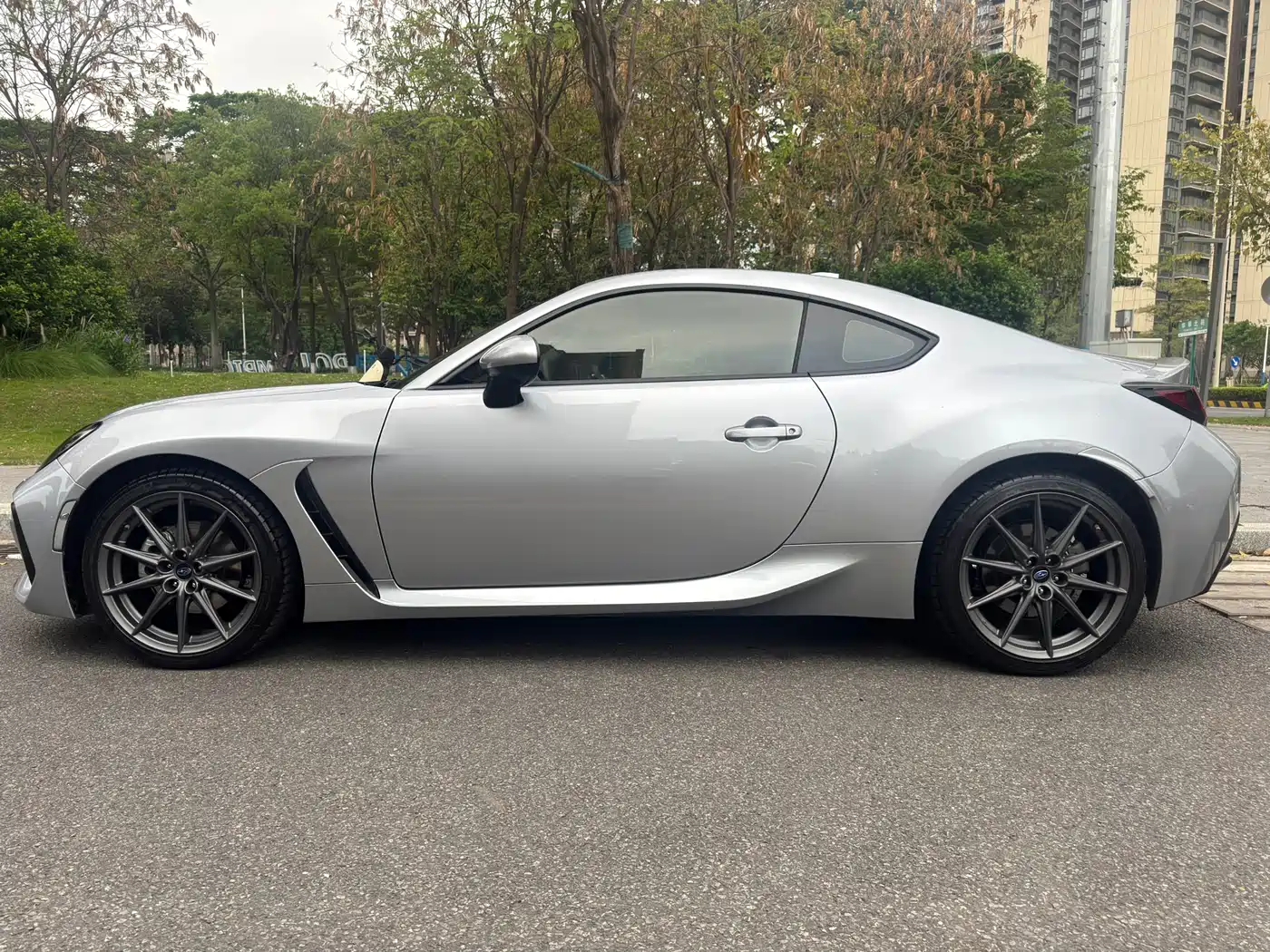 SUBARU BRZ