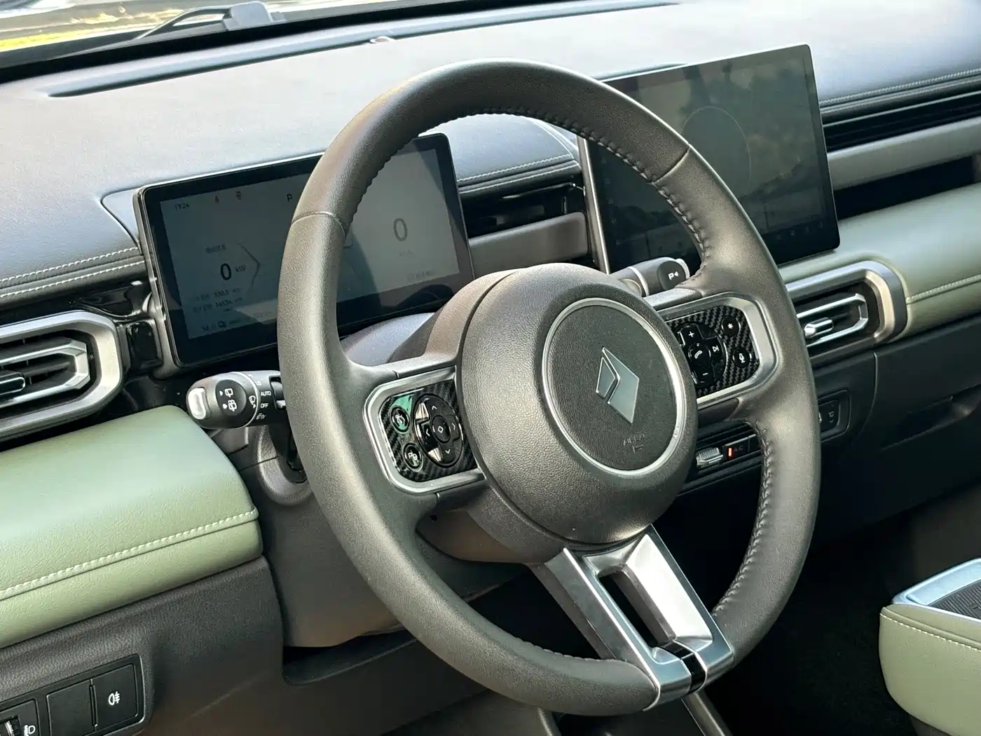 BAOJUN YUE ALSO PLUS