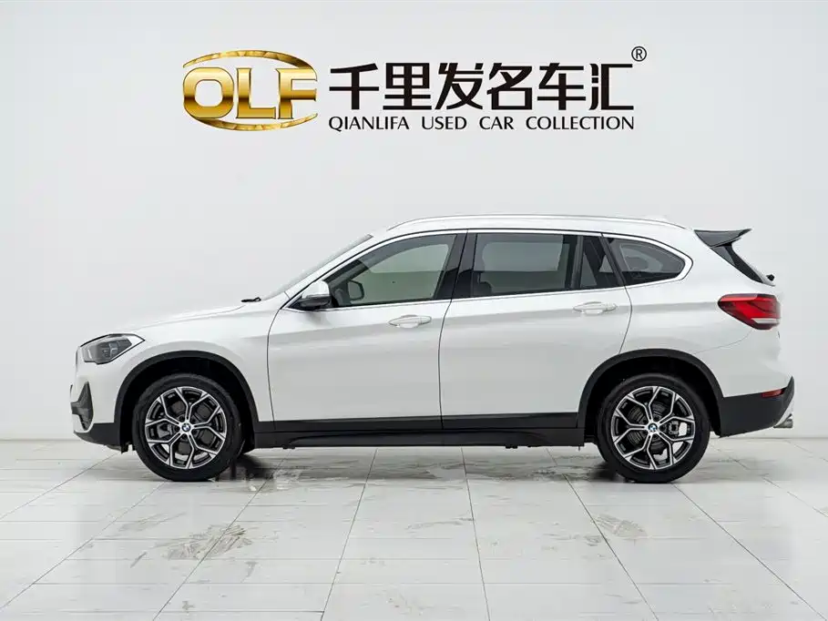 BMW X1 2021 sDrive25Li Leading фото 7