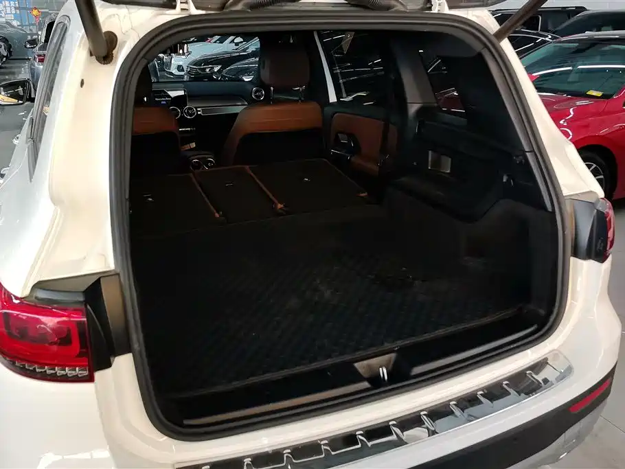Mercedes-Benz GLB 2020 Facelift GLB 200 Dynamic фото 4