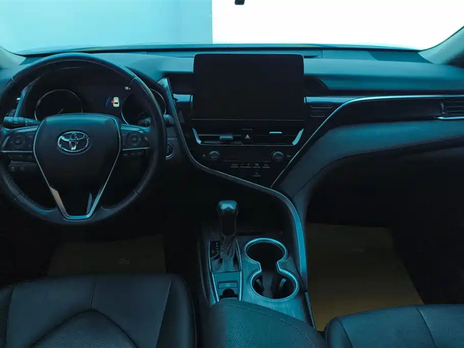 Toyota Camry 2021 2.0G Luxury Edition фото 12