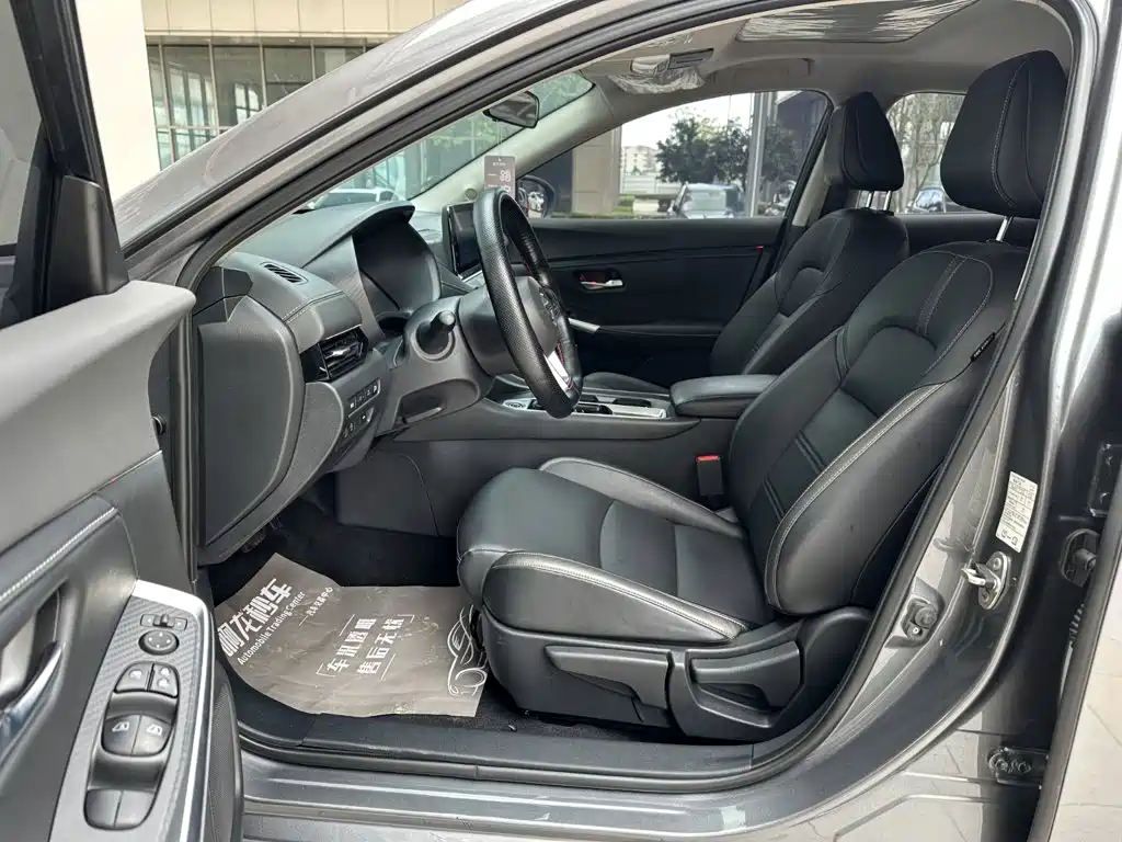 Nissan SYLPHY, миниатюра 11
