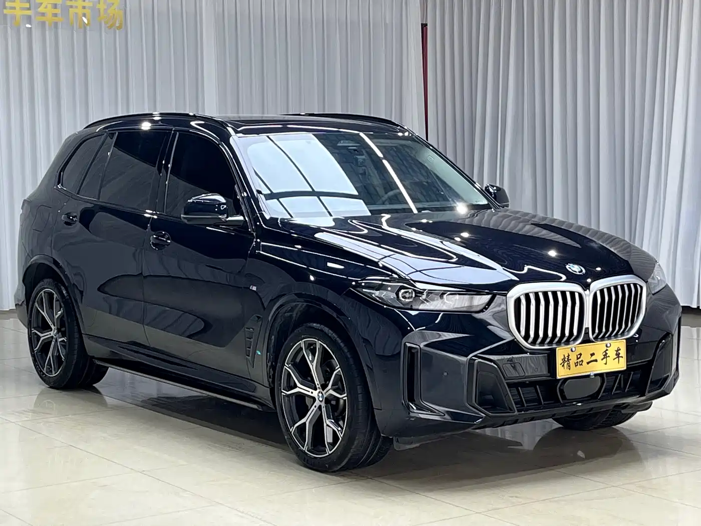BMW X5 2023 xDrive 30Li Premium M Sport Black Night Package фото 2