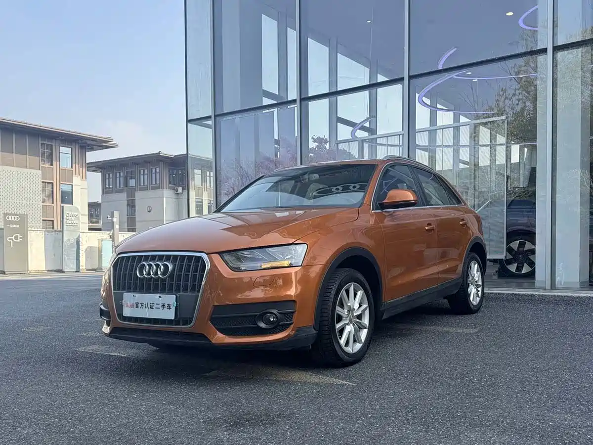 Audi Q3 2015 30 TFSI Progressive