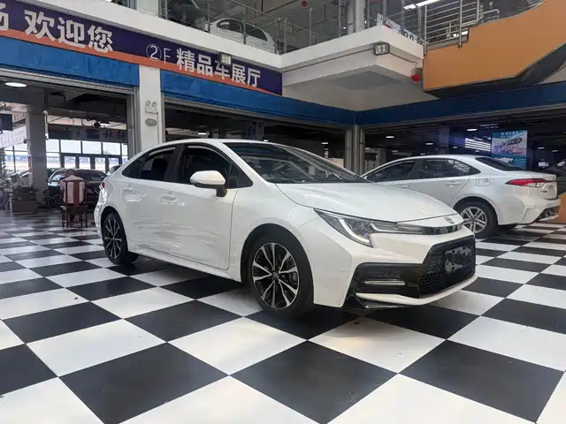 Toyota Levin 2022 185T CVT Sport Edition — фото 3