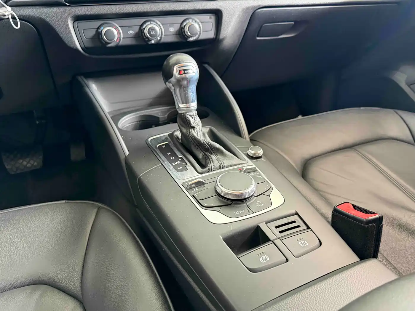 Audi A3 2016 Limousine 35 TFSI Progressive фото 8
