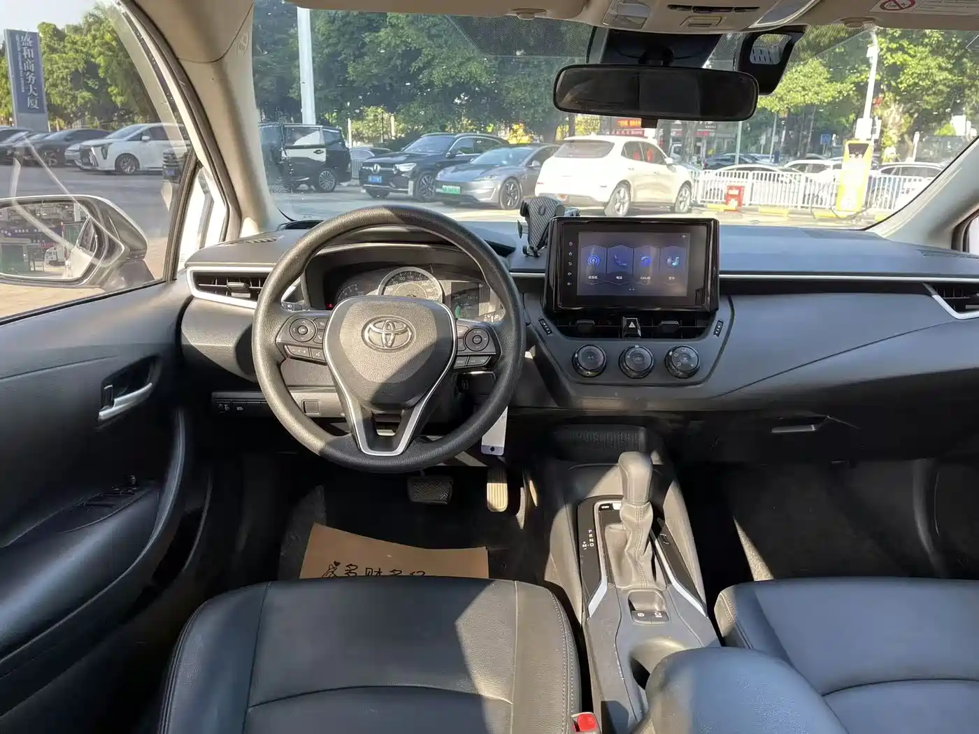 Toyota Corolla 2019 1.2T S-CVT GL Pioneer Edition фото 14