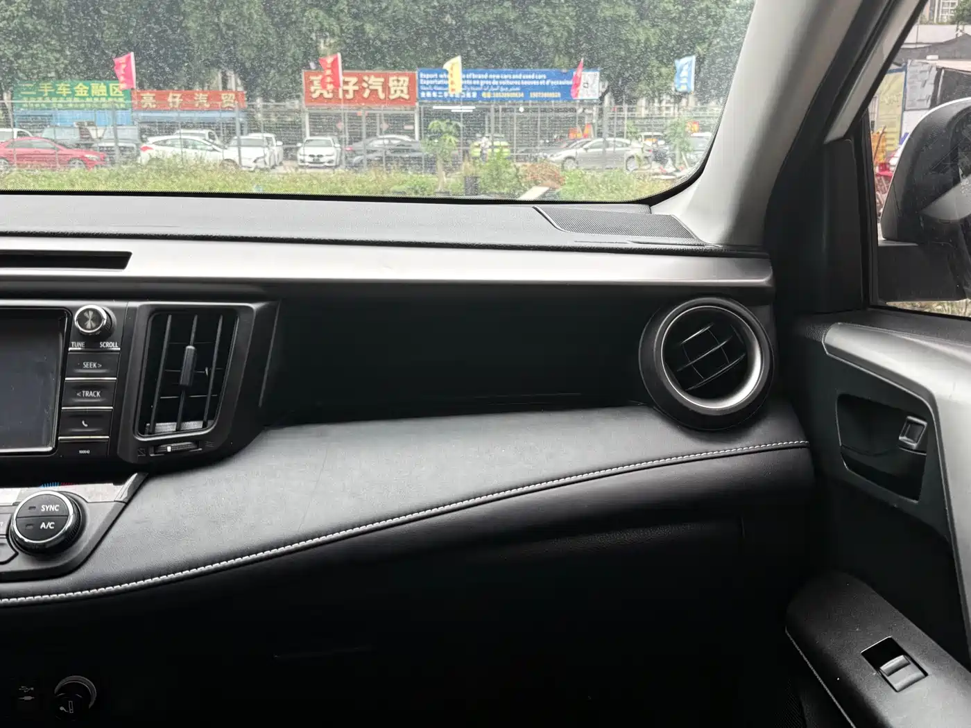 Toyota RAV4 Rongfang 2019 2.0L CVT 2WD Trend Edition China VI фото 7