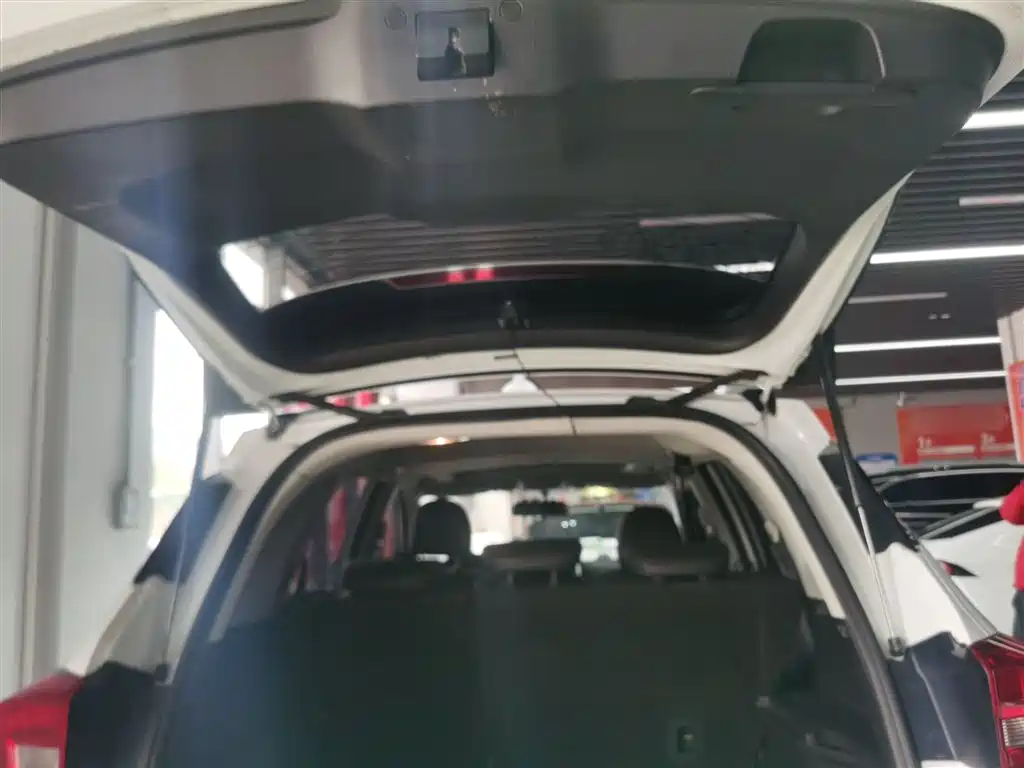 Haval M6 2018 Facelift 1.5T DCT 2WD Elite Edition фото 15