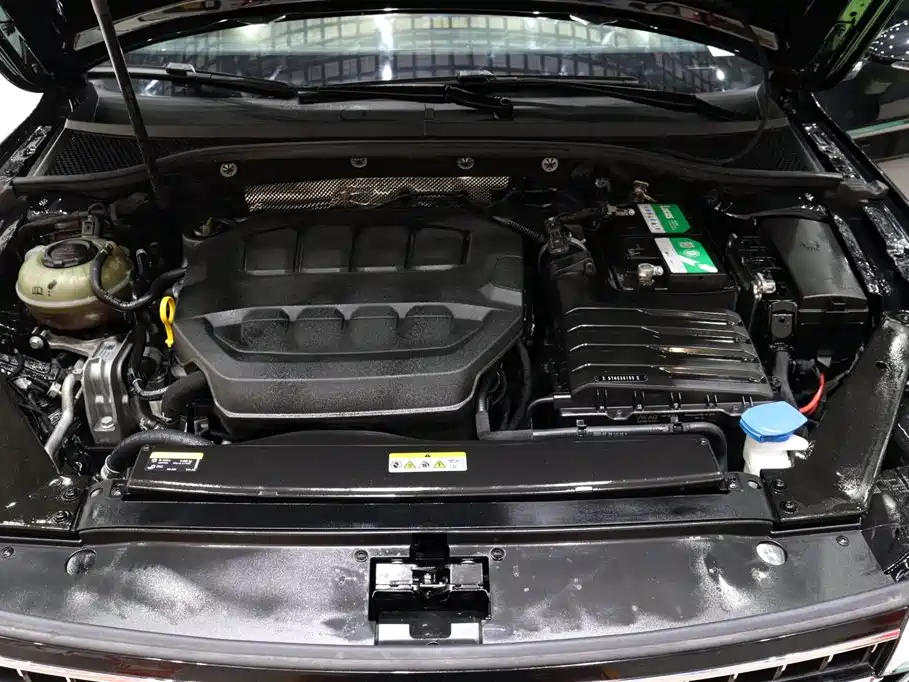 Volkswagen Magotan 2023 Model 2 Million Commemorative Edition 330TSI DSG Luxury фото 27