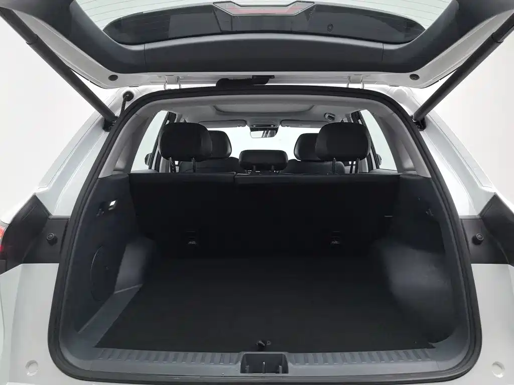 Photo 16 - Geely Galaxy Galaxy E5