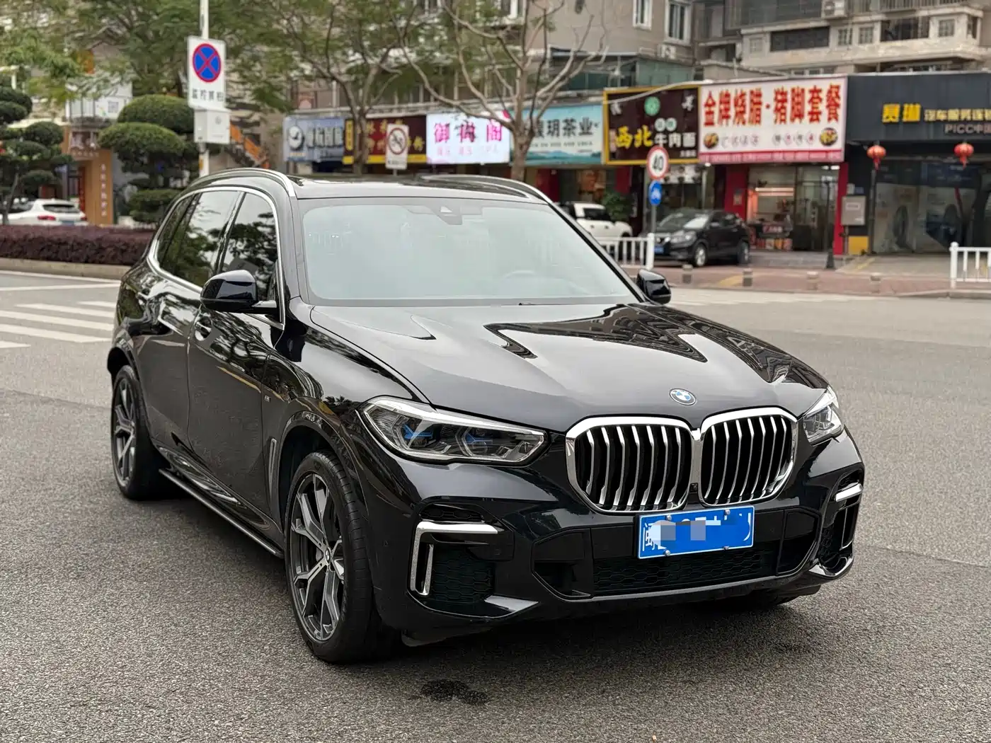 BMW X5 2023 xDrive 40Li M Sport Package фото 3