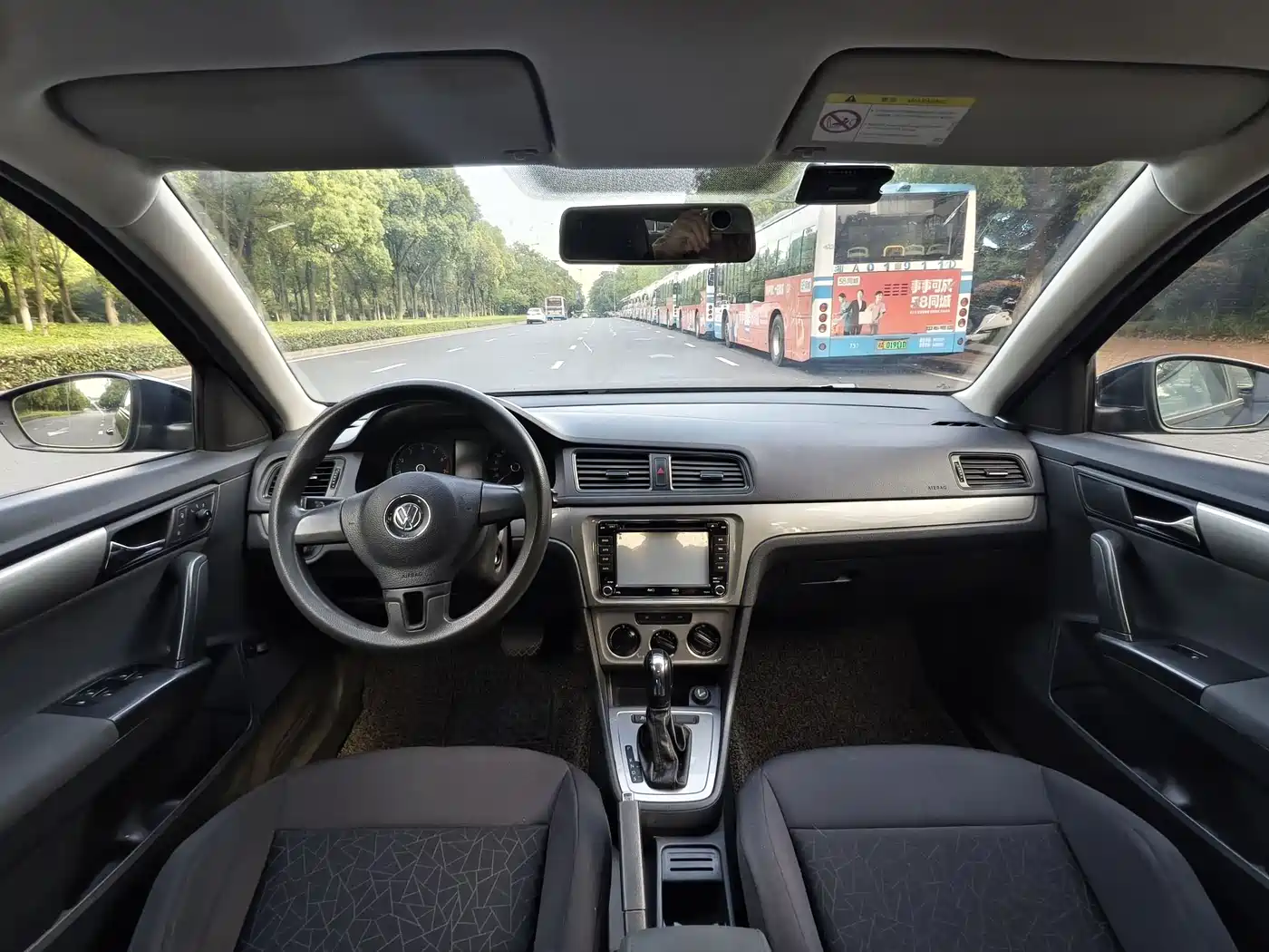 Volkswagen Lavida 2013 Facelift Classic 1.6L Automatic Trend фото 6