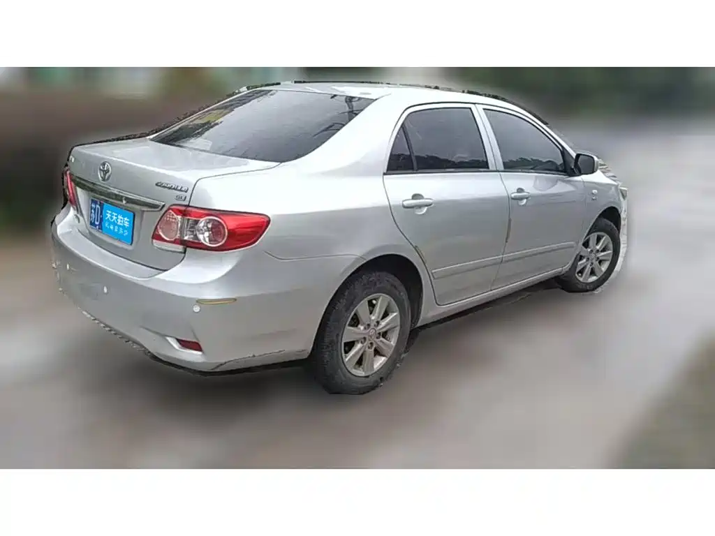Photo 2 - Toyota Corolla