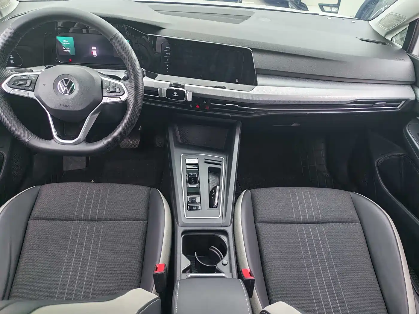 Volkswagen Golf 2023 Facelift 280TSI DSG Pro фото 5