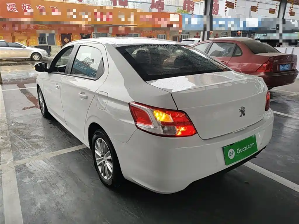 Peugeot 301 2014 1.6L Manual Luxury Edition фото 5