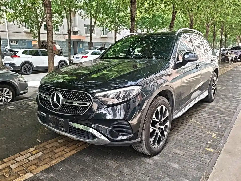 Mercedes-Benz GLC 2023 GLC 260 L 4MATIC Dynamic 7-Seater