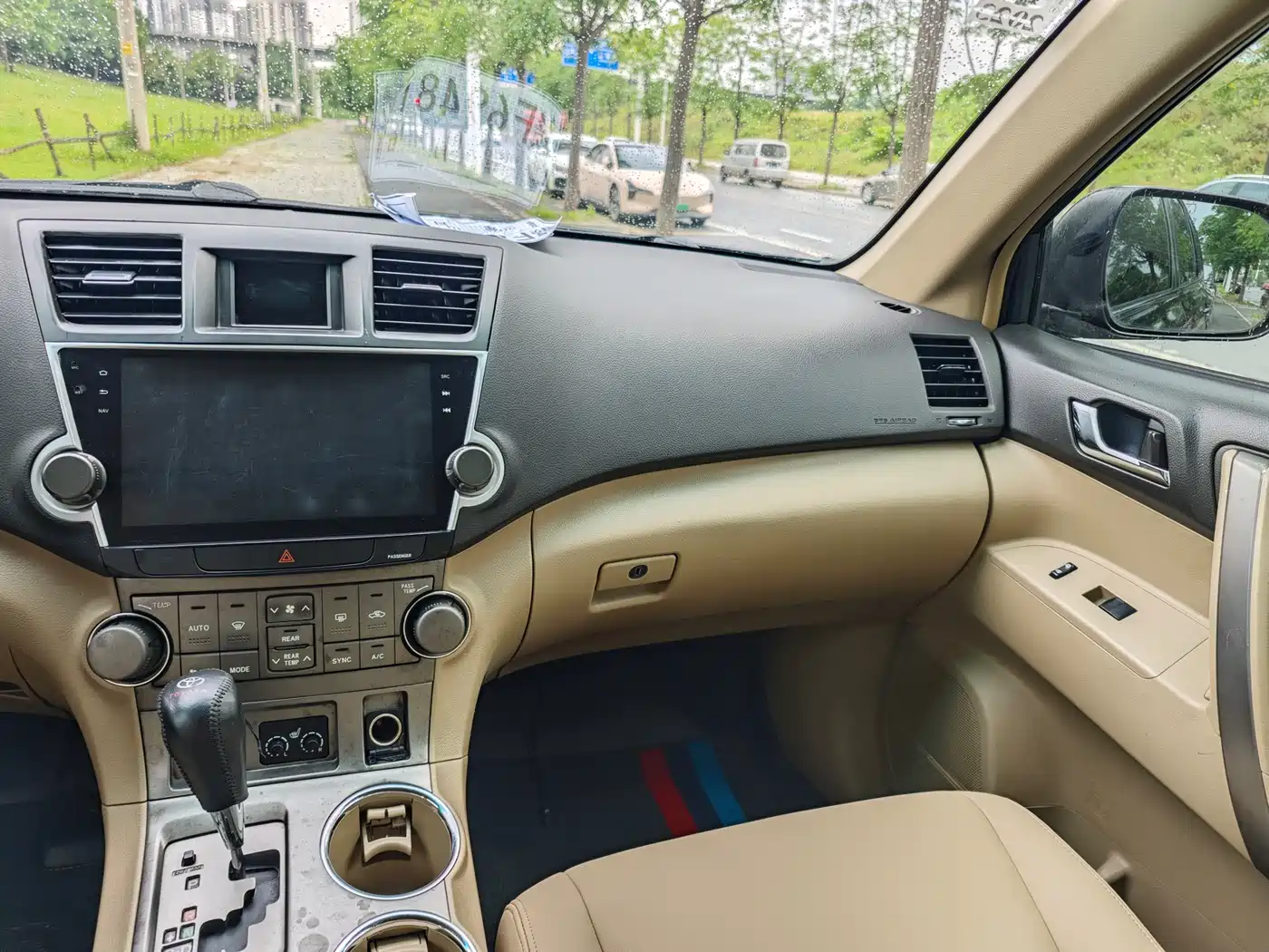 Toyota Highlander 2009 2.7L 2WD 7-seater Luxury Edition фото 13