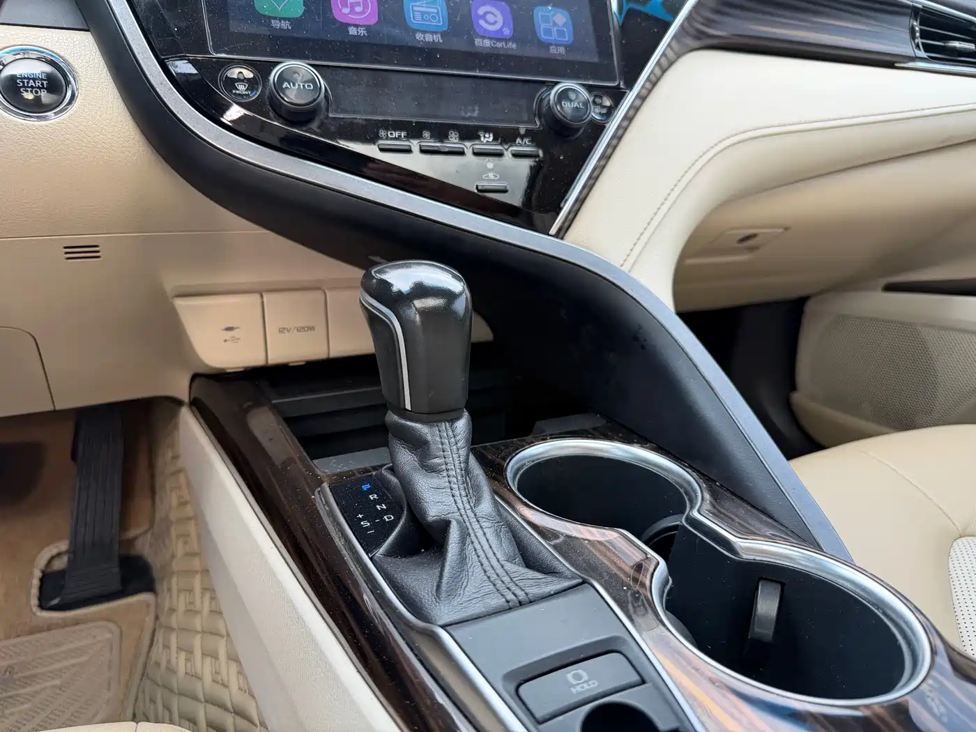 Toyota Camry 2018 2.0G Luxury Edition фото 14
