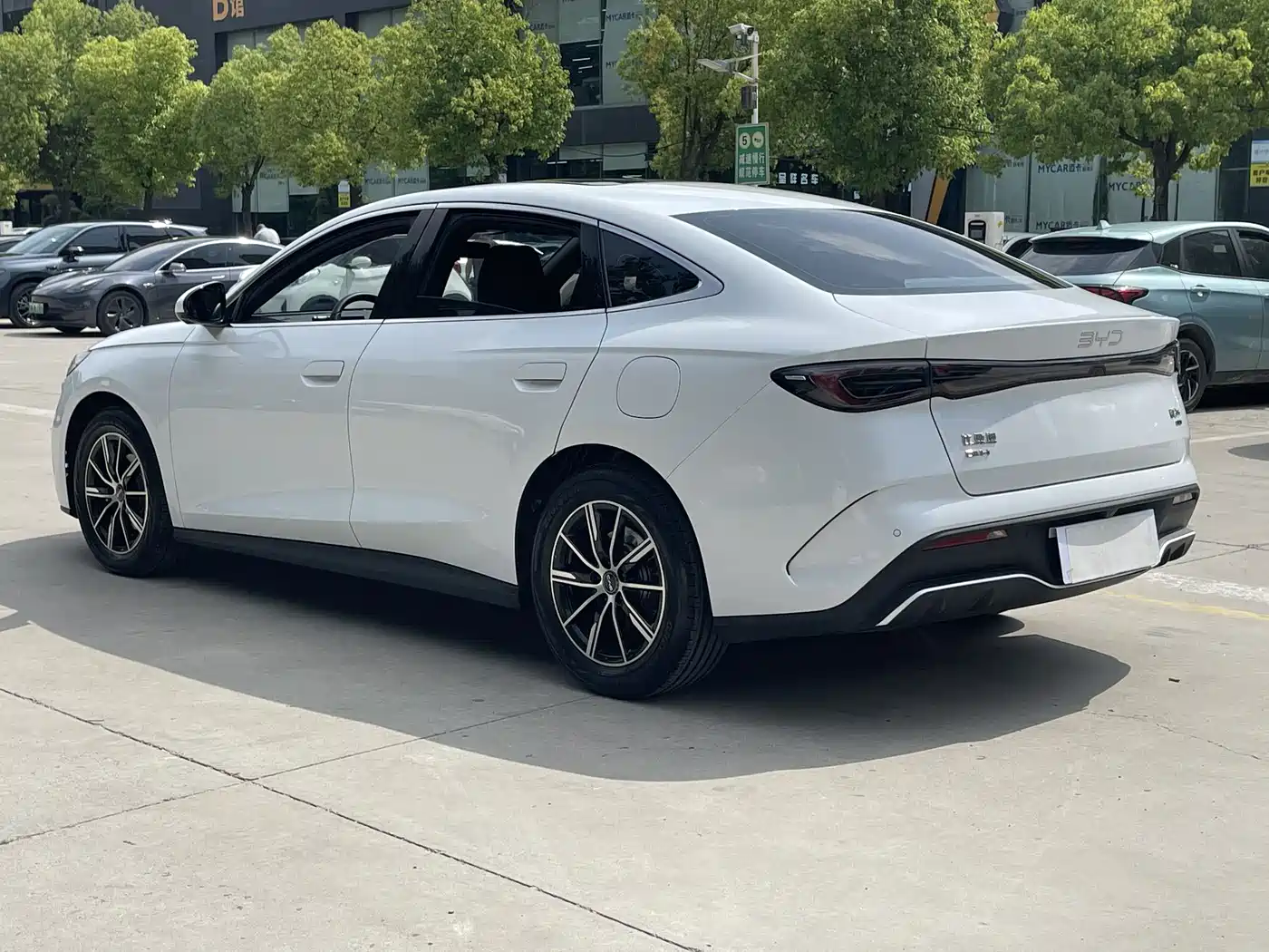 BYD Seal 06 New Energy 2024 DM-i 120KM Honor фото 4