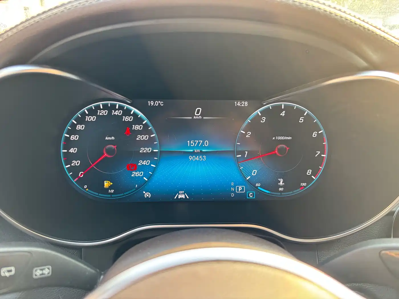 Mercedes-Benz GLC 2021 GLC 300 L 4MATIC Sporty фото 15