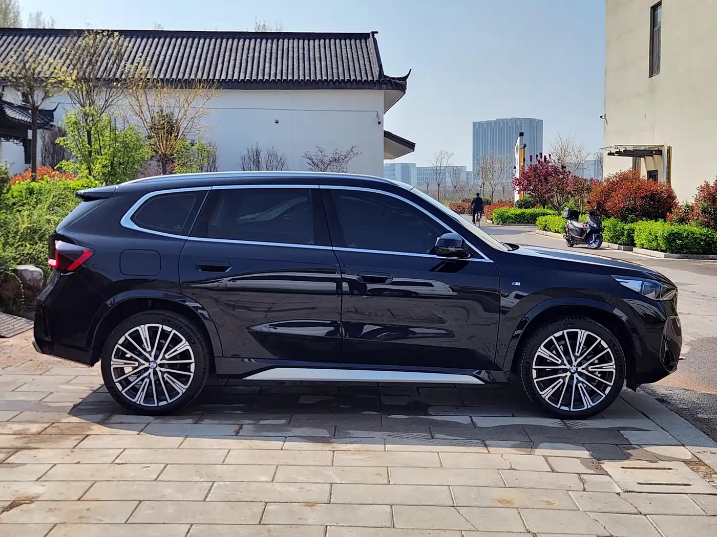 BMW X1 2025 sDrive25Li M Sport Package фото 5