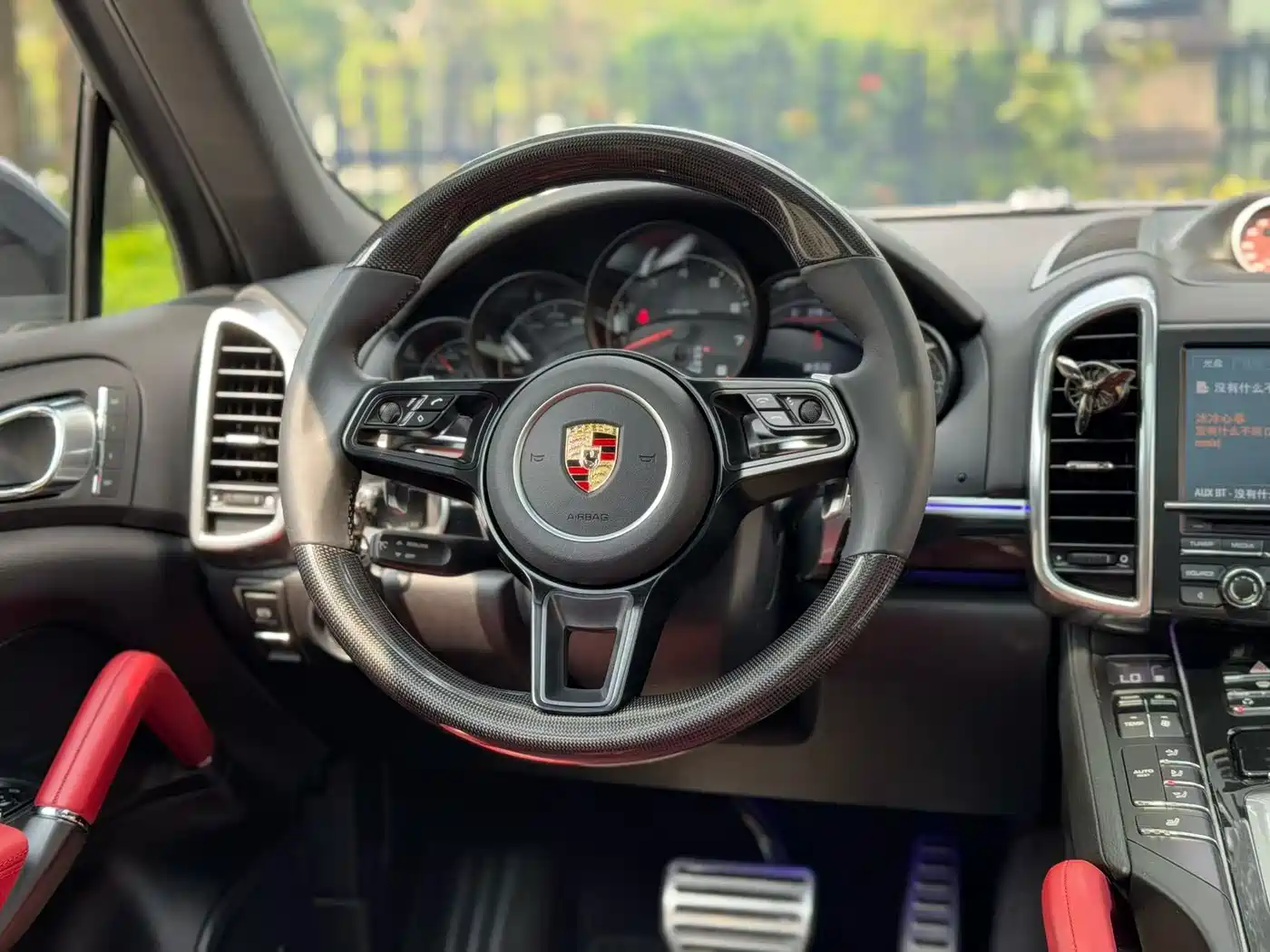 Porsche Cayenne фото 6