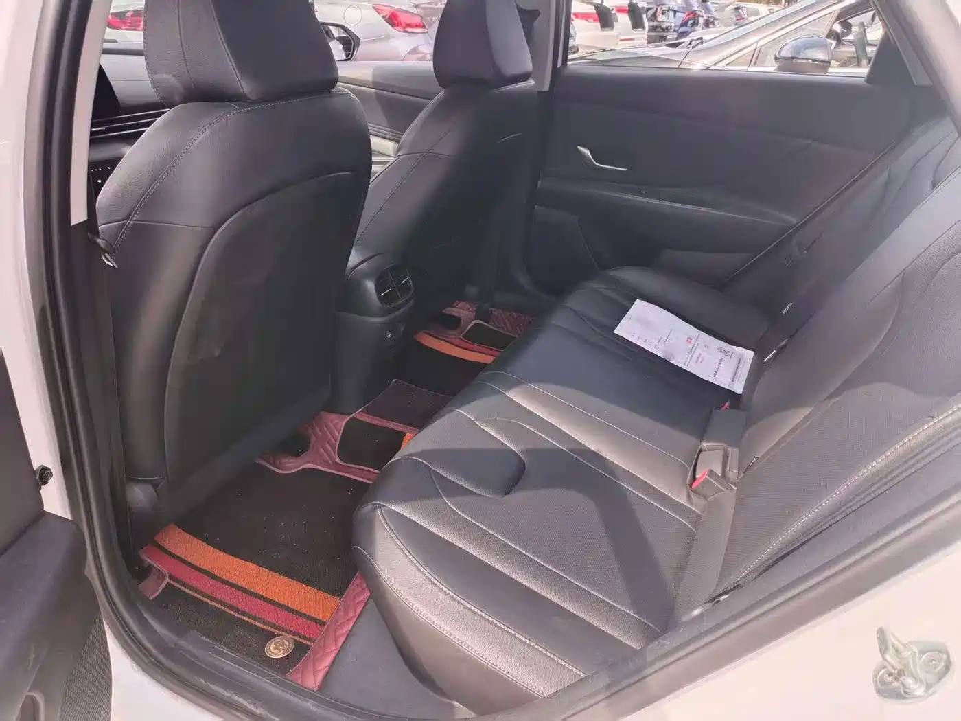 Hyundai Elantra 2022 1.5L CVT GLX Elite Edition фото 4