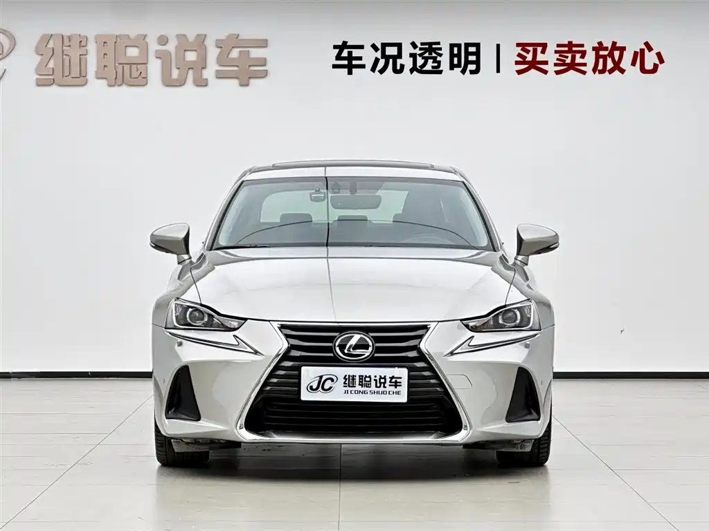 Lexus IS 2017 300 Fashion Edition фото 2